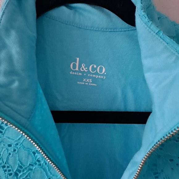 Denim & Company Blue Floral Sweatshirt - Picture 4 of 6